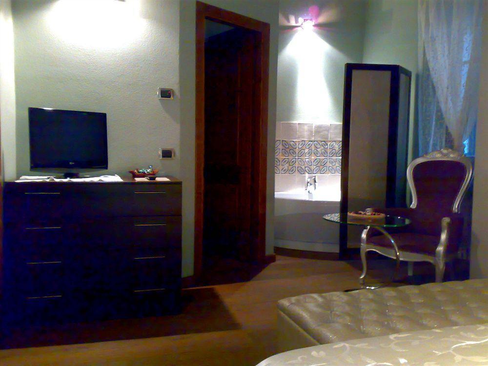 Hotel Vicolo Dell'Oste Montepulciano Stazione Exterior foto
