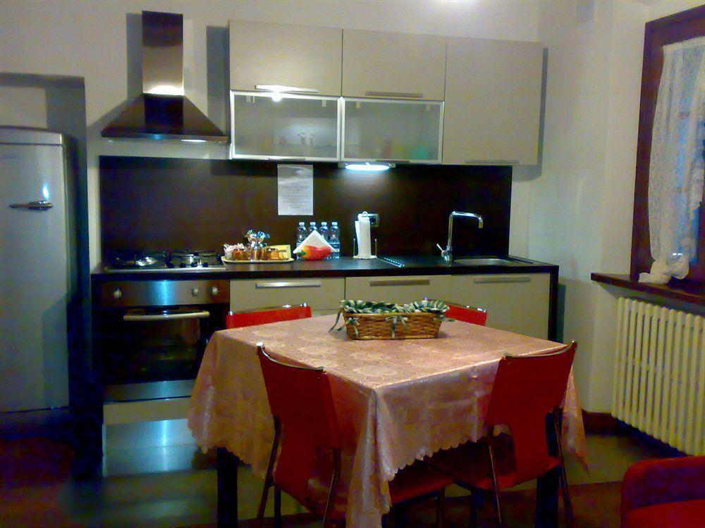 Hotel Vicolo Dell'Oste Montepulciano Stazione Exterior foto