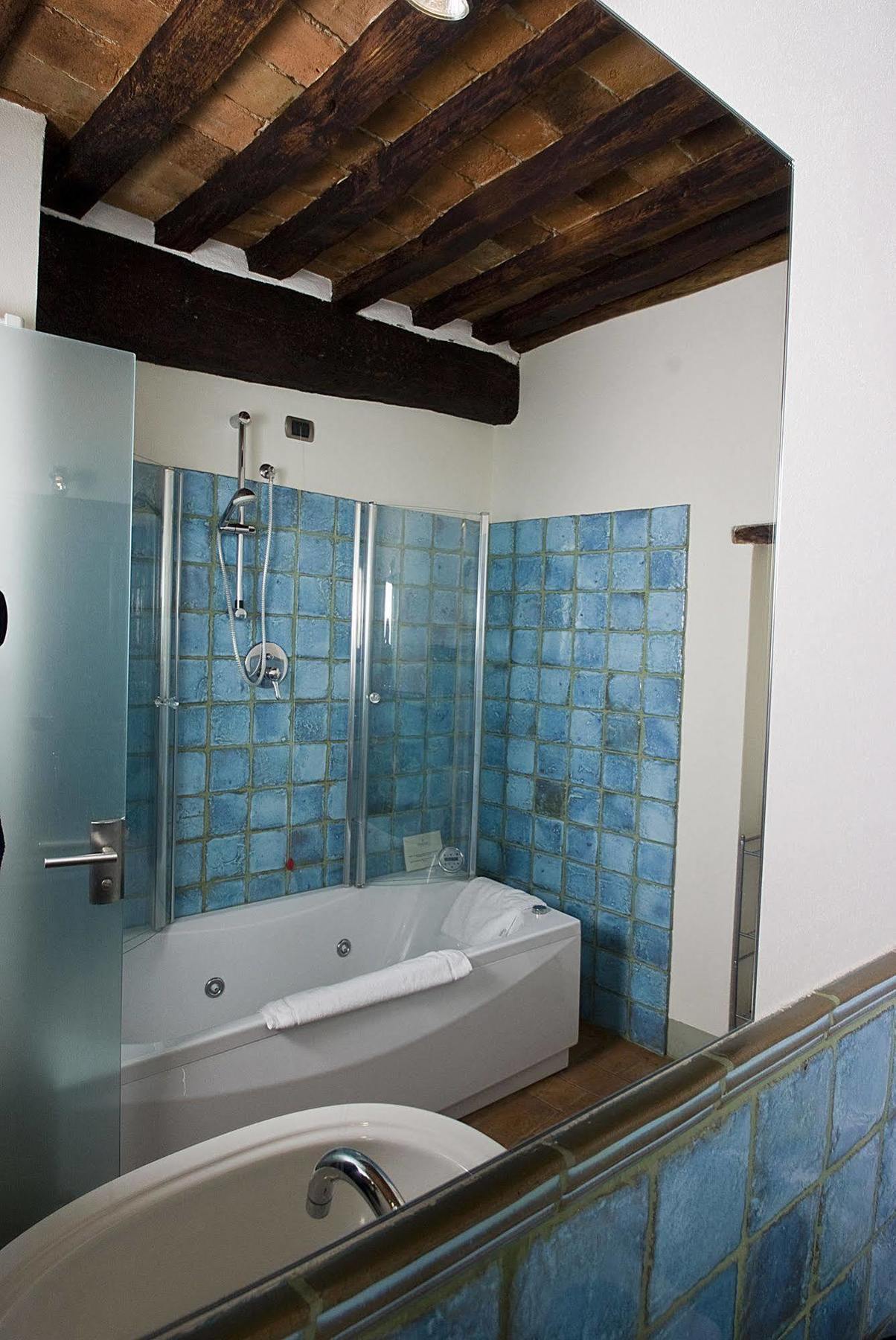 Hotel Vicolo Dell'Oste Montepulciano Stazione Exterior foto